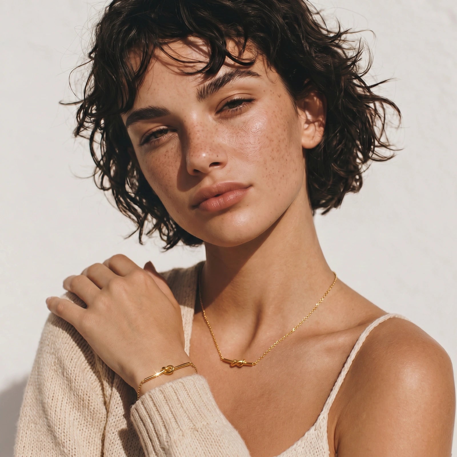 Bracelet Barre Nœud Torsadé - Maison Roya